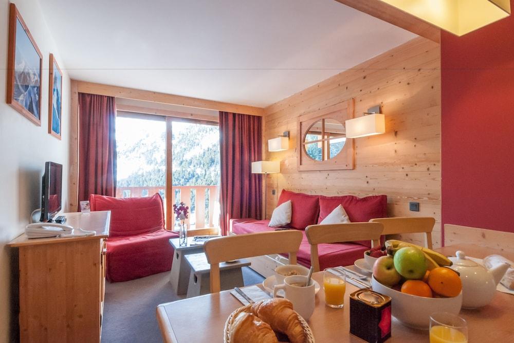 Residence Pierre & Vacances Premium Les Crets Les Allues Exteriör bild