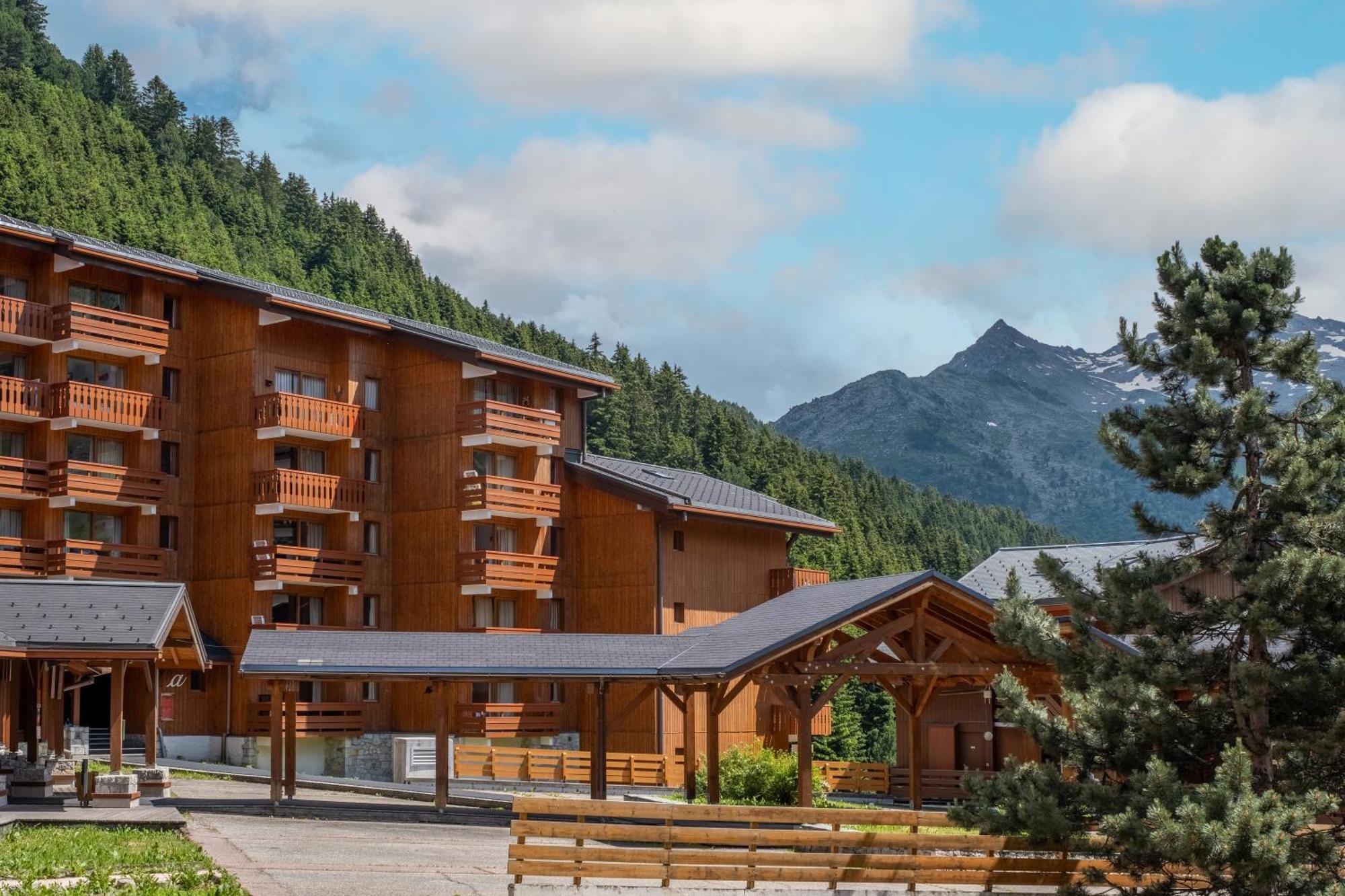 Residence Pierre & Vacances Premium Les Crets Les Allues Exteriör bild